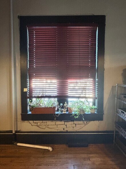 More Photos Of 214 E Louisiana St, McKinney Restaurant For Lease