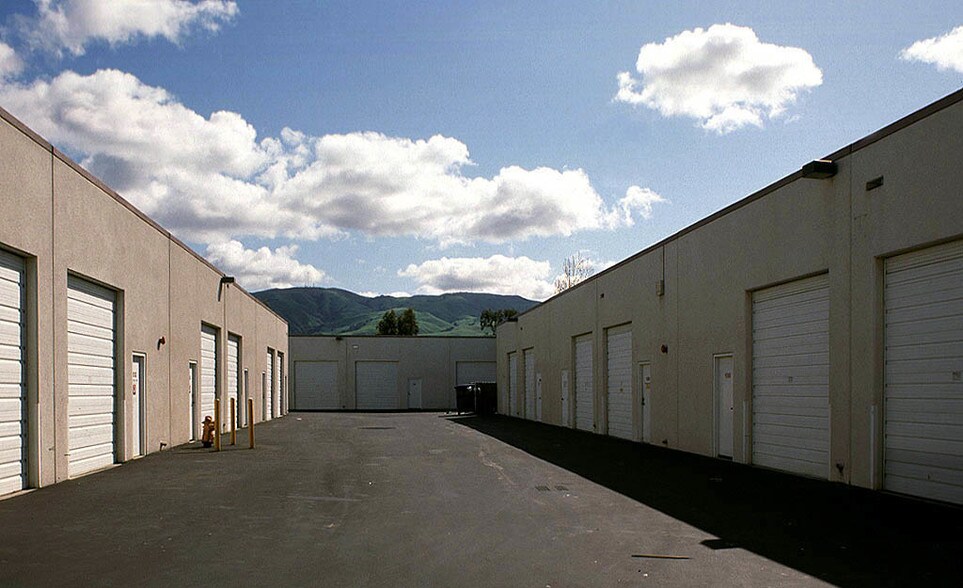 More Photos Of 46560 Fremont Blvd, Fremont Warehouse For Lease