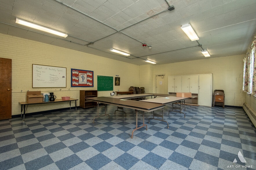 More Photos Of 9411 S 51st Ave, Oak Lawn Religious Facility For Sale