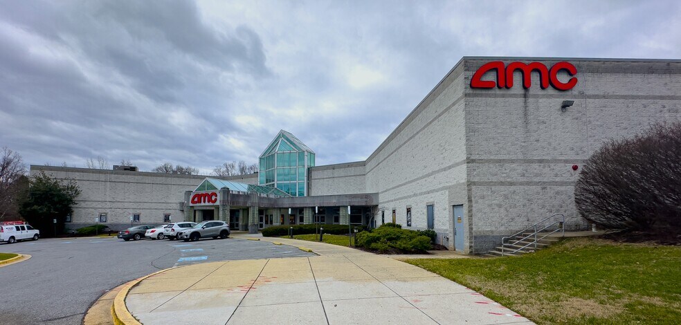 More Photos Of 4001 Powder Mill Rd, Beltsville Movie Theatre For Sale