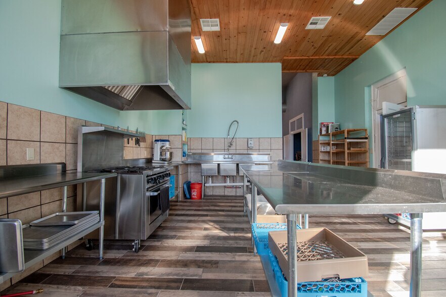 More Photos Of 322 E Don Tyler Ave, Dewey Storefront For Sale