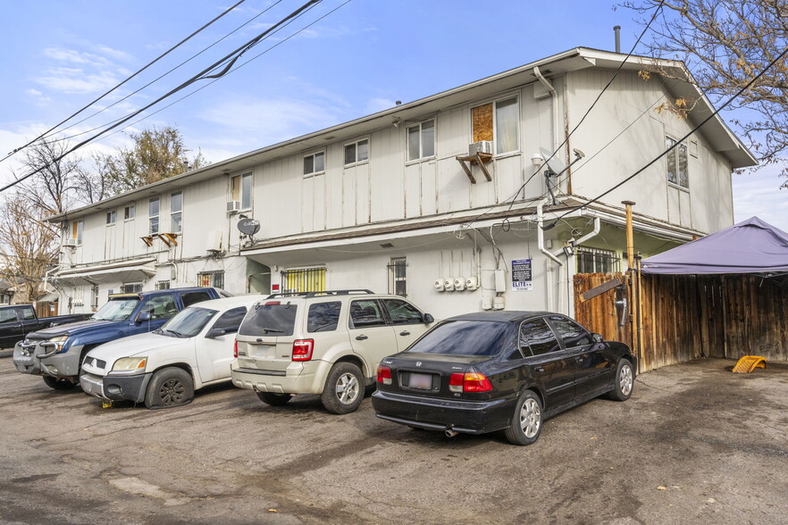 More Photos Of 1129 Akron St, Aurora Apartments For Sale