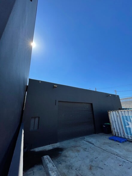 Primary Photo Of 300-308 E 2nd Ave, La Habra Service For Sale