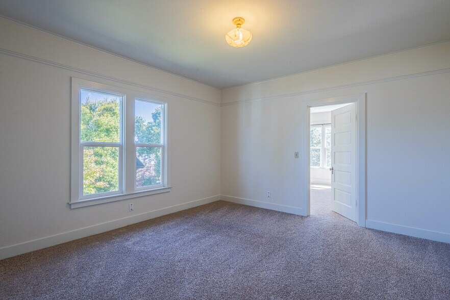 More Photos Of 206 Cypress Ave, Pacific Grove Apartments For Sale