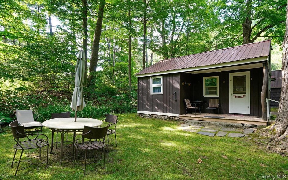 More Photos Of 5973 New York 28, Phoenicia Hotel For Sale