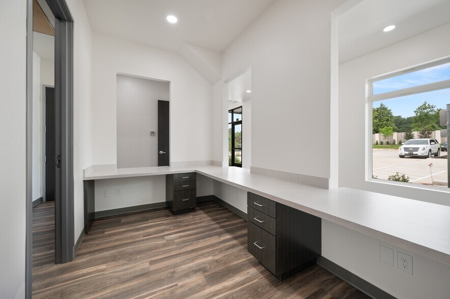 More Photos Of 1360 N Kimball Ave, Southlake Medical For Lease