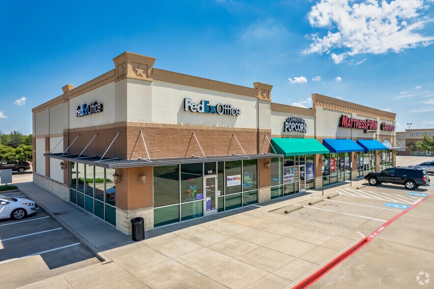 More Photos Of 3300 Grapevine Mills Pky, Grapevine Storefront For Lease