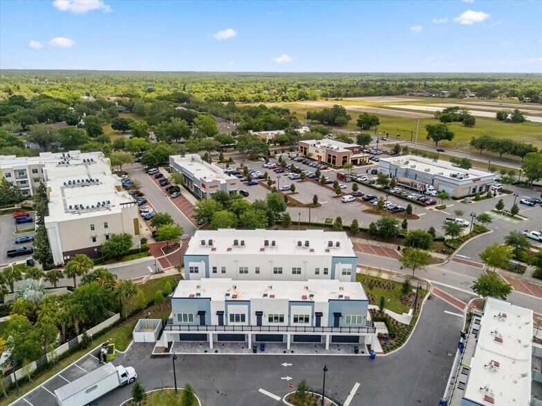 More Photos Of Oviedo On The Park, Oviedo Freestanding For Lease