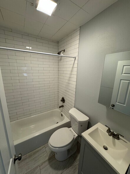 More Photos Of 619 Linwood Ave, Jacksonville Specialty For Sale