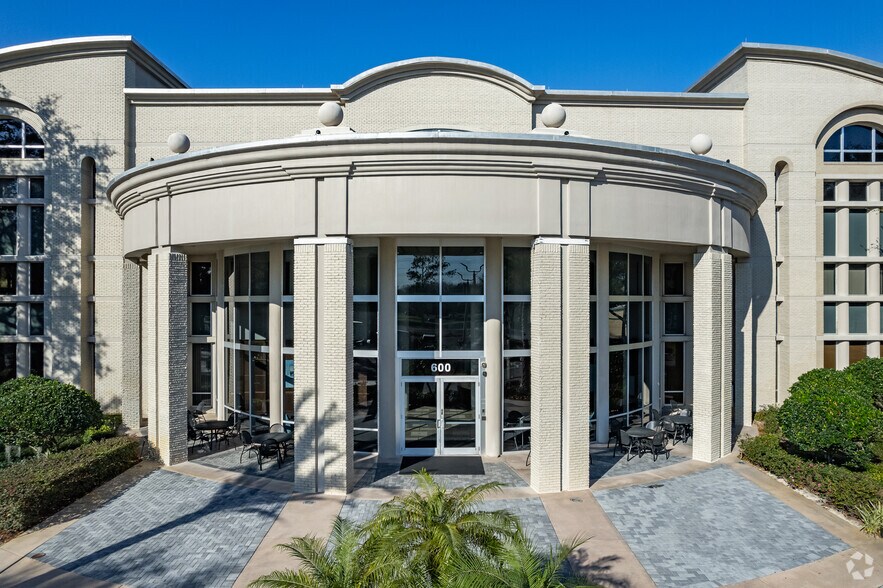 More Photos Of 600 Rinehart Rd, Lake Mary Office For Sale