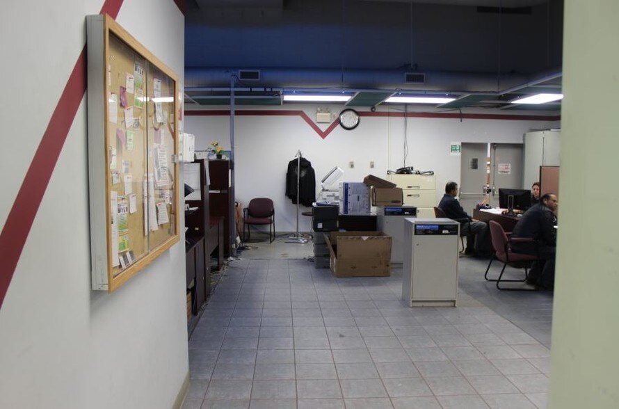 More Photos Of 10538 114th St NW, Edmonton Office For Sale