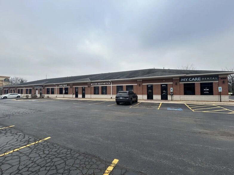 More Photos Of 18311 N Creek Dr, Tinley Park Office For Lease