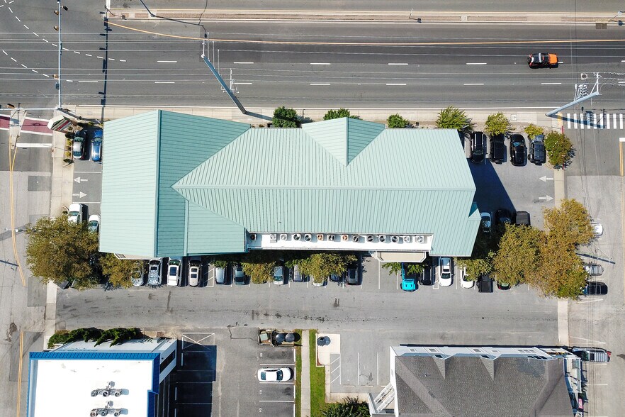 More Photos Of 6200 Coastal Hwy, Ocean City Office For Sale