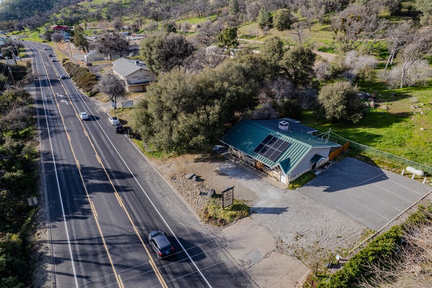 More Photos Of 35572 Highway 41, Coarsegold Office For Sale