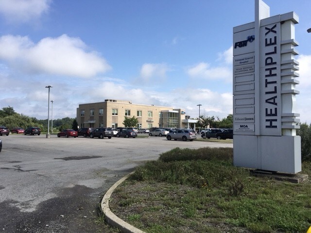 More Photos Of 51 Southland Dr, Fairmont Medical For Lease