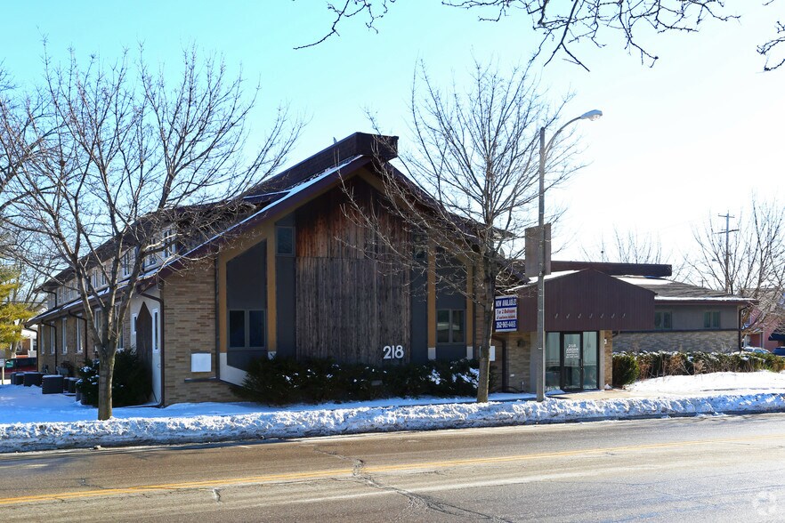 More Photos Of 218 N Main St, Fort Atkinson Apartments For Sale