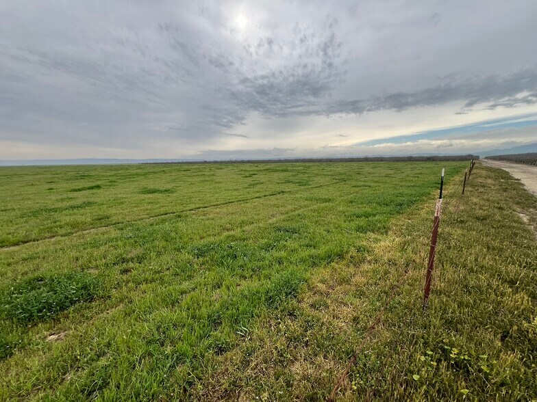 More Photos Of 12678 CA-33 hwy, Lost Hills Land For Sale