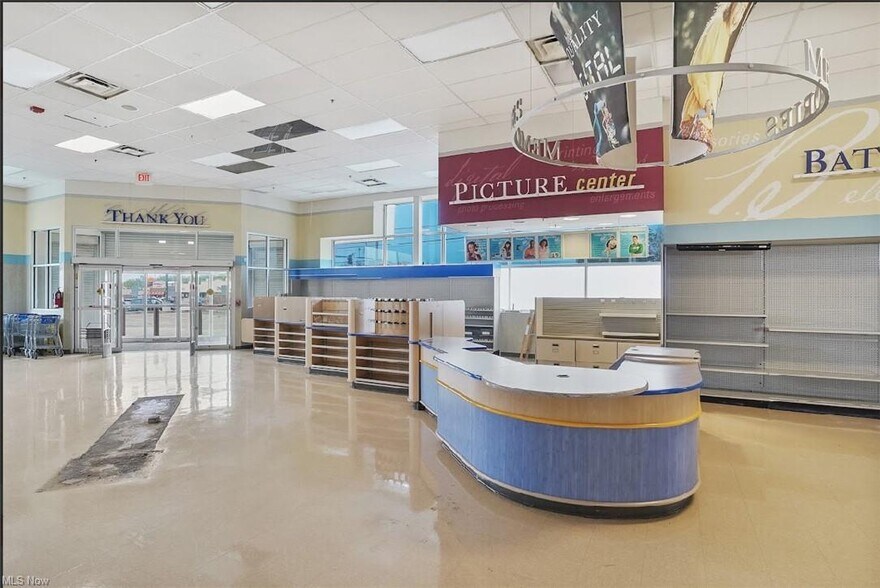 More Photos Of 7800 Cleveland Ave NW, North Canton Drugstore For Sale