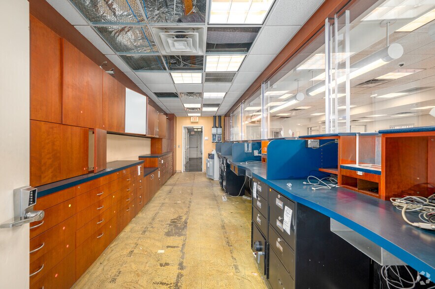 More Photos Of 4415 East West Hwy, Riverdale Bank For Sale