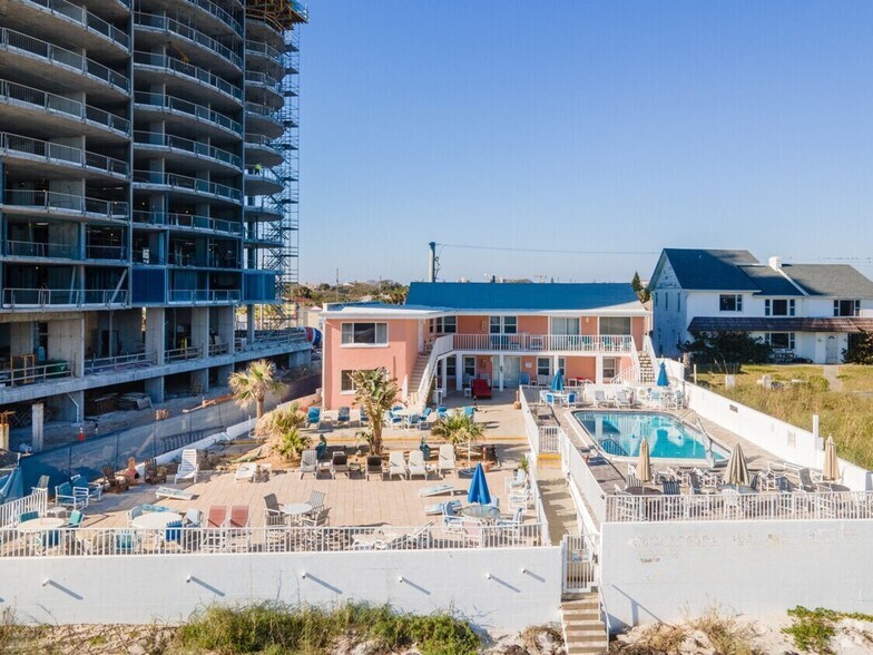 More Photos Of 1819 S Atlantic Ave, Daytona Beach Hotel For Sale