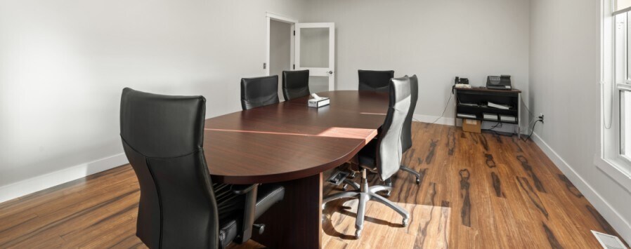 More Photos Of 10661 231 St NW, Edmonton Warehouse For Sale