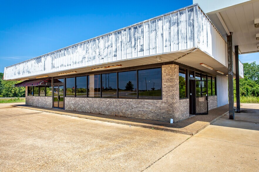 More Photos Of 140 E Reynolds Rd, Arkadelphia Convenience Store For Sale