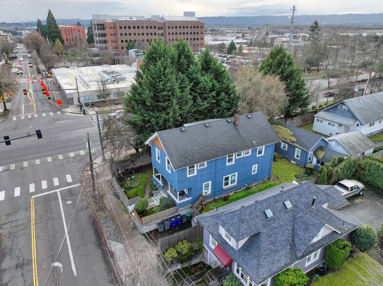 More Photos Of 1512 Franklin St, Vancouver Apartments For Sale