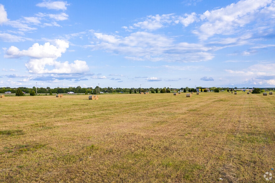 More Photos Of I-44 & SW 89th St, Oklahoma City Land For Lease