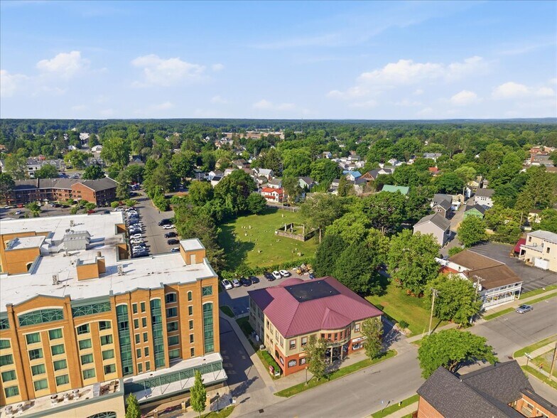 More Photos Of 92 Congress St, Saratoga Springs Medical For Sale