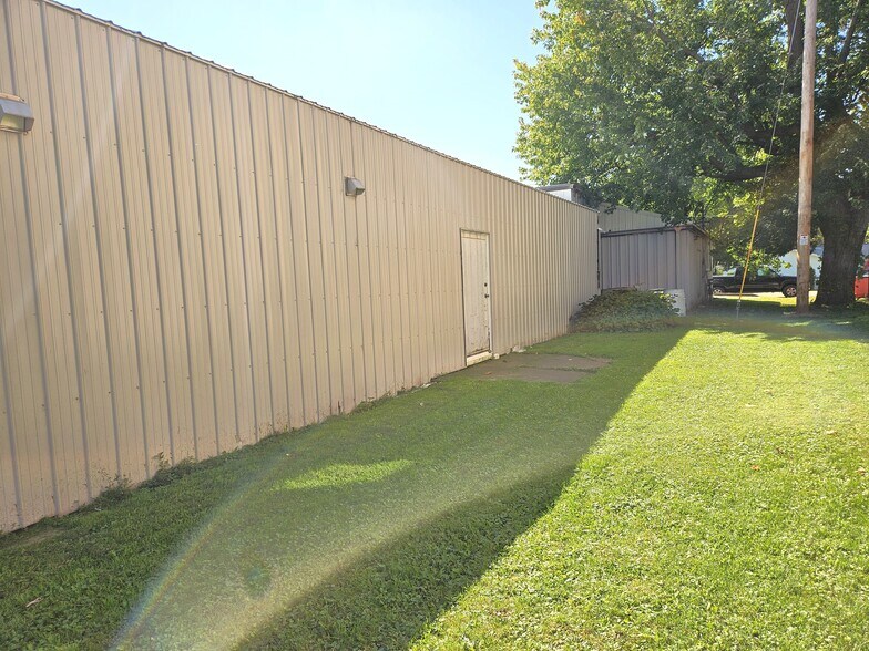 More Photos Of 100 S Holly Ave, Elk Mound Warehouse For Sale