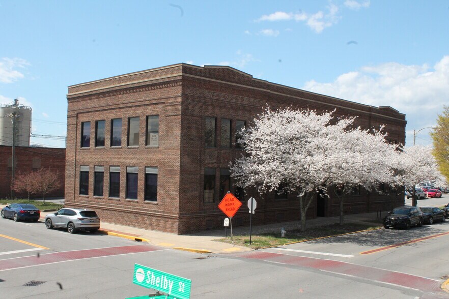 More Photos Of 201 W Market St, Kingsport Office For Sale