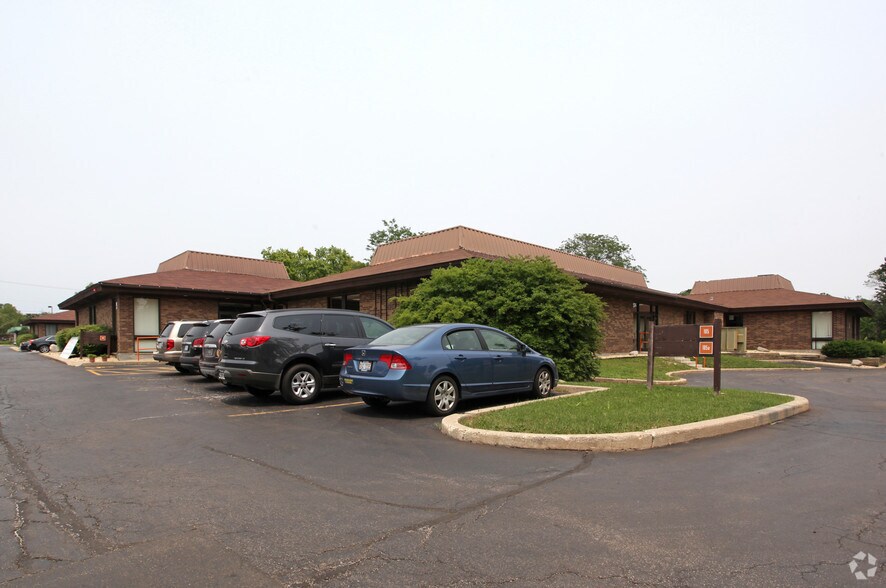 More Photos Of 4413 Roosevelt Rd, Hillside Office For Lease