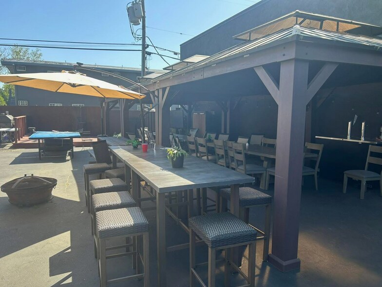More Photos Of 1201 Market St, Redding Restaurant For Sale