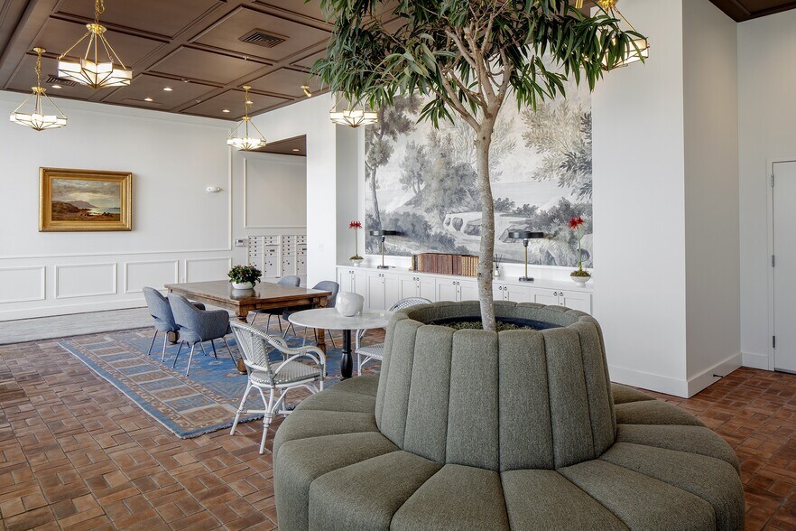 More Photos Of 1905 NW 23rd Ave, Portland Apartments For Lease