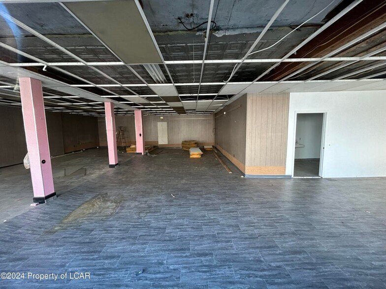 More Photos Of 437-443 Centre Street St, Freeland Storefront Retail Residential For Sale