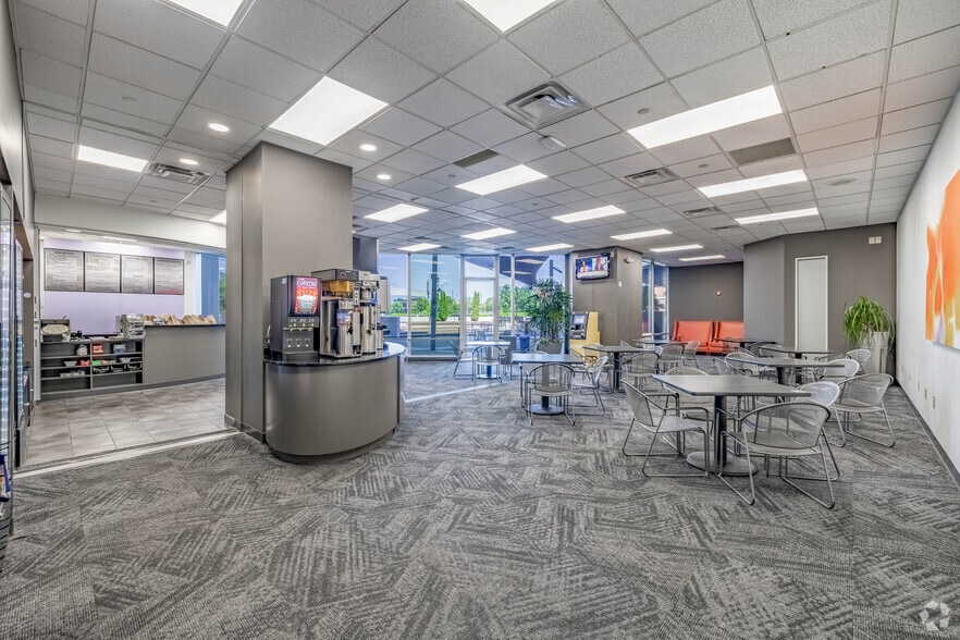 More Photos Of 8044 Montgomery Rd, Cincinnati Coworking Space