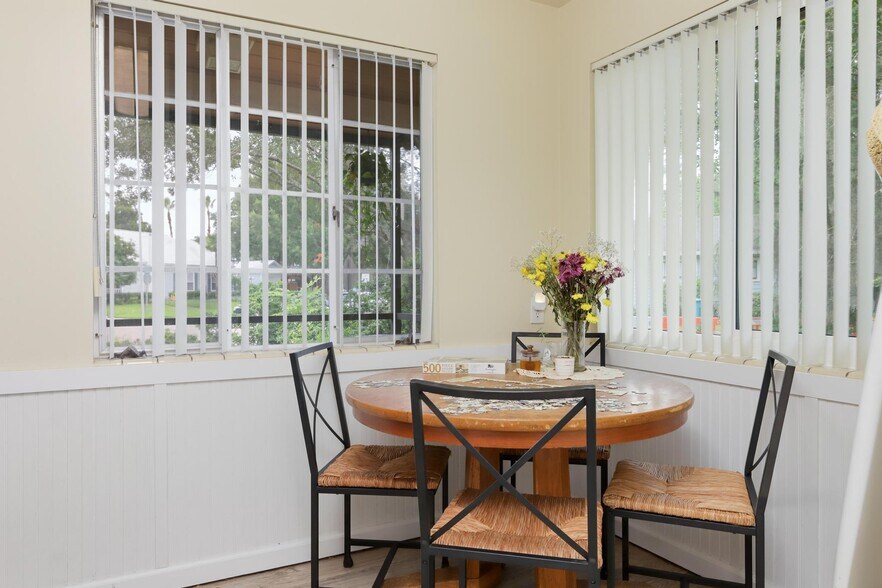 More Photos Of 642 Harwood St, Orlando Apartments For Sale