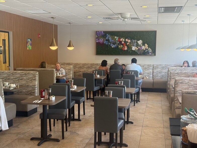 More Photos Of 572 W Cuthbert Blvd, Haddon Township Restaurant For Sale