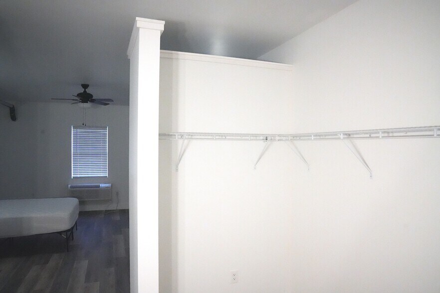 More Photos Of 405 Chickamauga Dr, Dayton Apartments For Sale