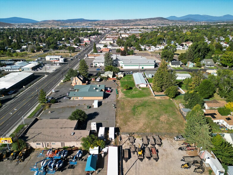 More Photos Of 5113 S 6th St, Klamath Falls Office For Sale