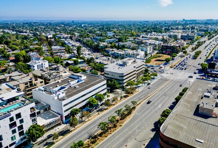 More Photos Of 10340 Santa Monica Blvd, Los Angeles Loft Creative Space For Lease