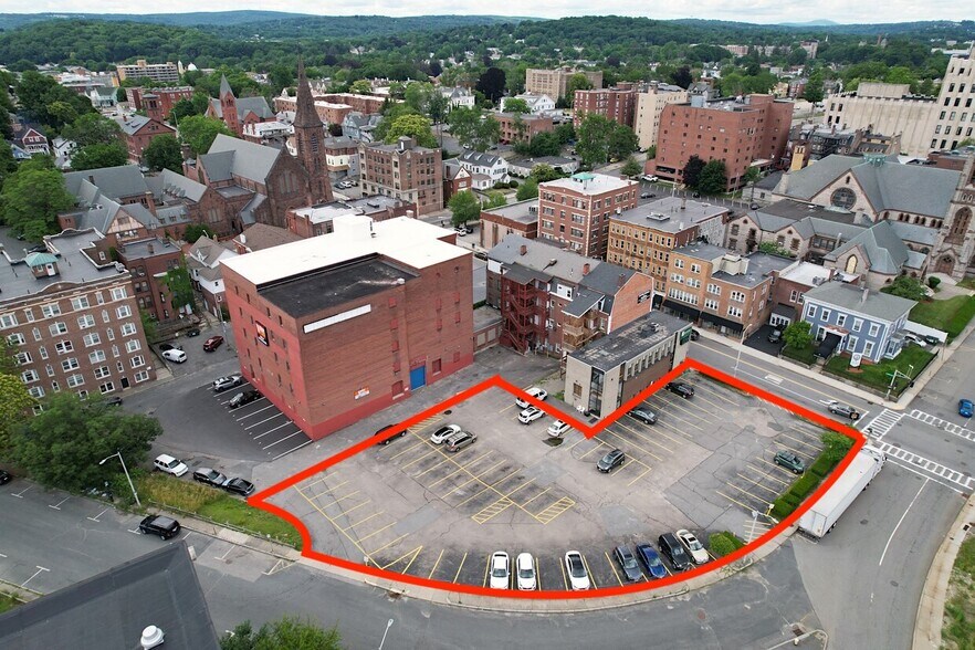 More Photos Of 72 Pleasant St, Worcester Land For Lease