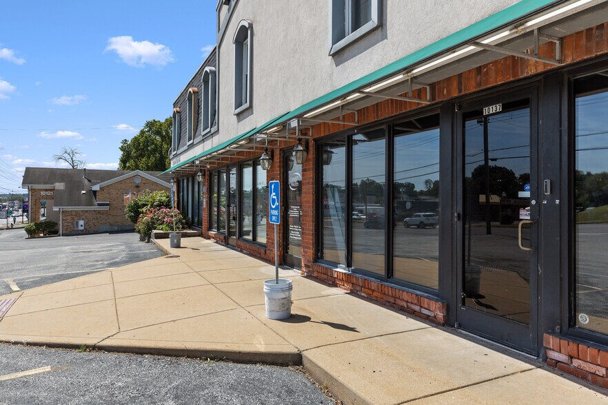 More Photos Of 10131-10137 West Florissant Ave, Saint Louis Office For Sale