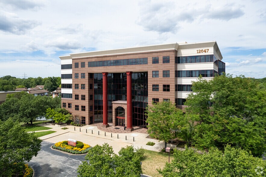 More Photos Of 12647 Olive Blvd, Creve Coeur Office For Lease