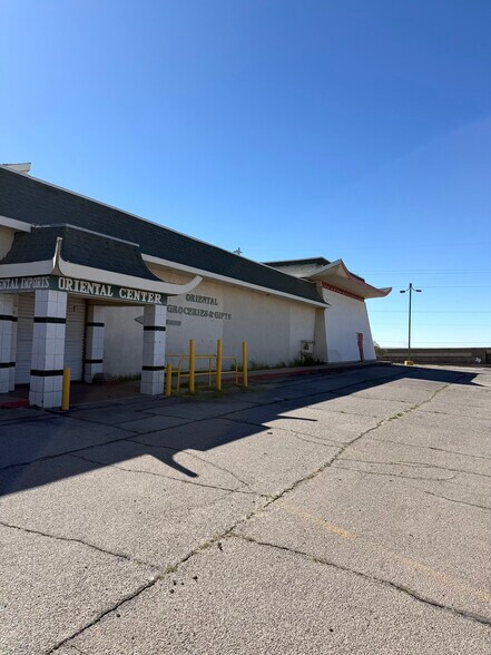 More Photos Of 9101 Gateway Blvd W, El Paso Freestanding For Lease
