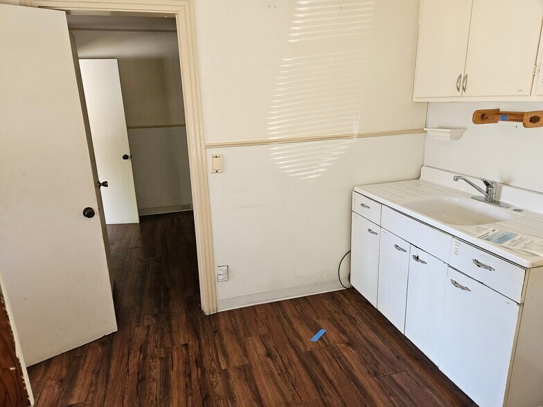 More Photos Of 101 W Hendy Ave, Sunnyvale Medical For Lease