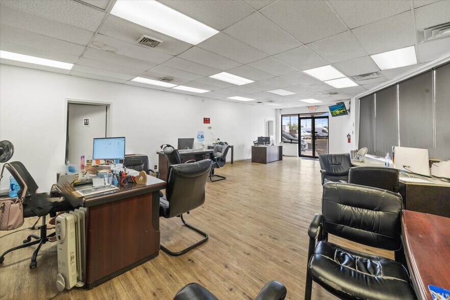 More Photos Of 4379 Route 130, Edgewater Park Auto Repair For Lease
