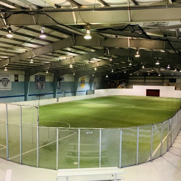 More Photos Of 10850 W Laraway Rd, Frankfort General Retail For Lease