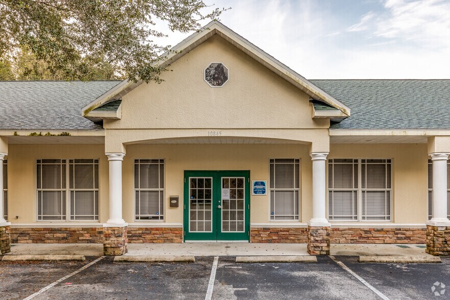 More Photos Of 10841-10857 Park Dr, Riverview Medical For Sale