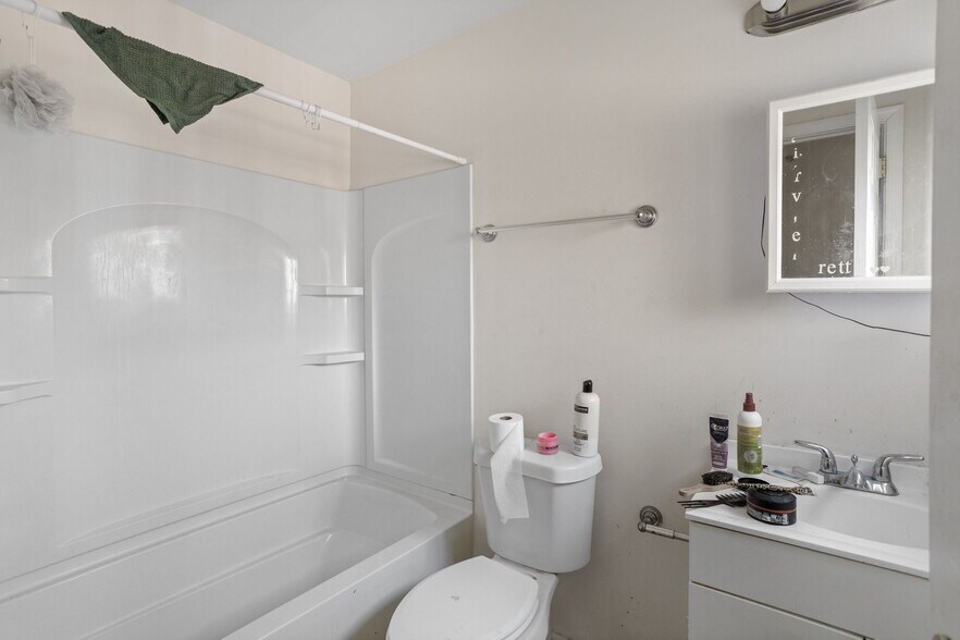 More Photos Of 3301-3303 N 16th St, Philadelphia Apartments For Sale